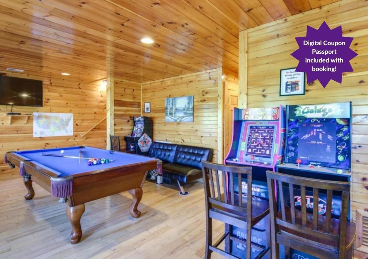 Fabulous Pet-Friendly, Family Cabin With Outdoor Kitchen, Hot Tub, Sauna, Fireplace, Theater Room, Arcade, Pool Table, And Fire Pit Within Minuties Of Dollywood Sevierville Esterno foto